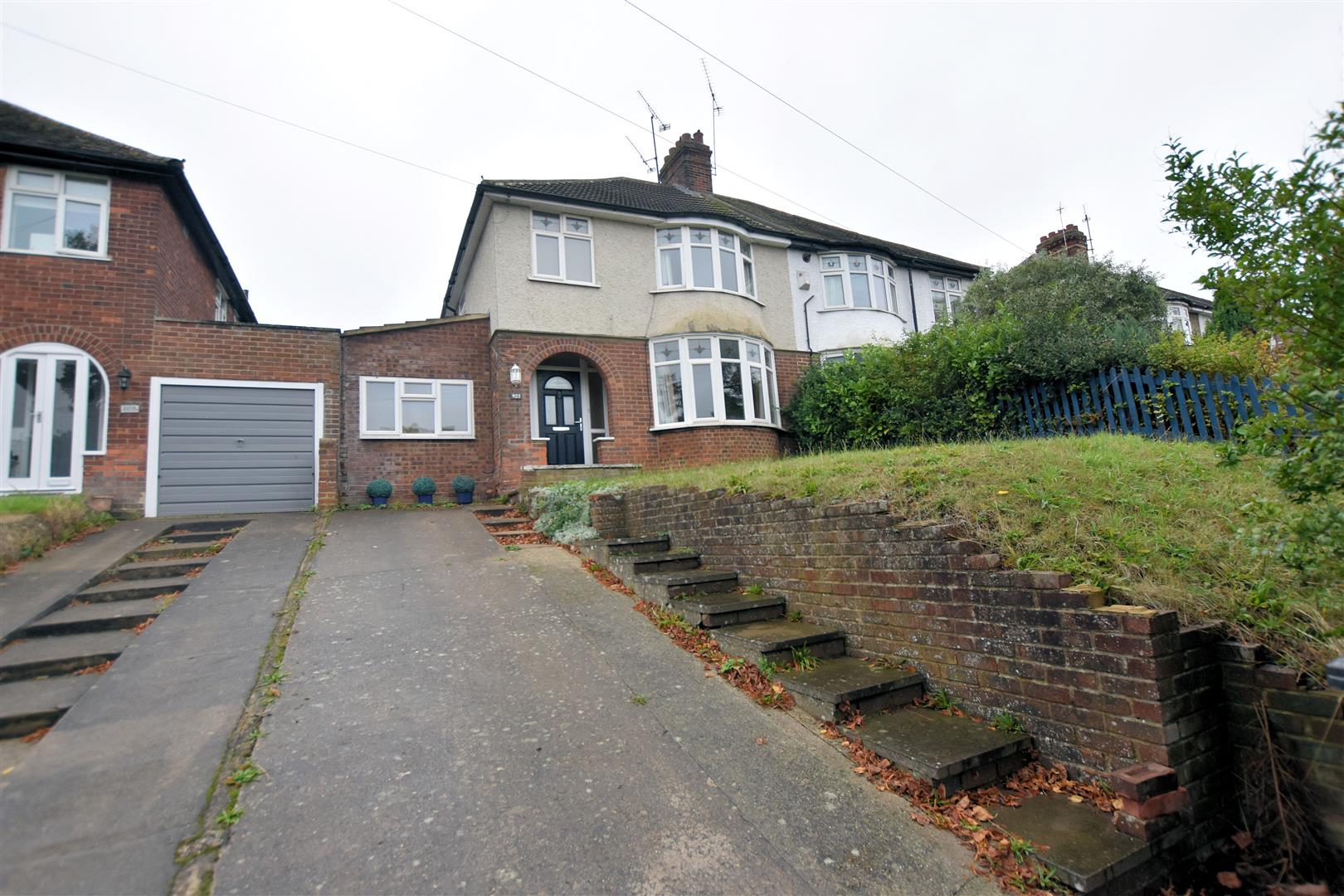 Oxford Road, Tilehurst, Reading Village Properties