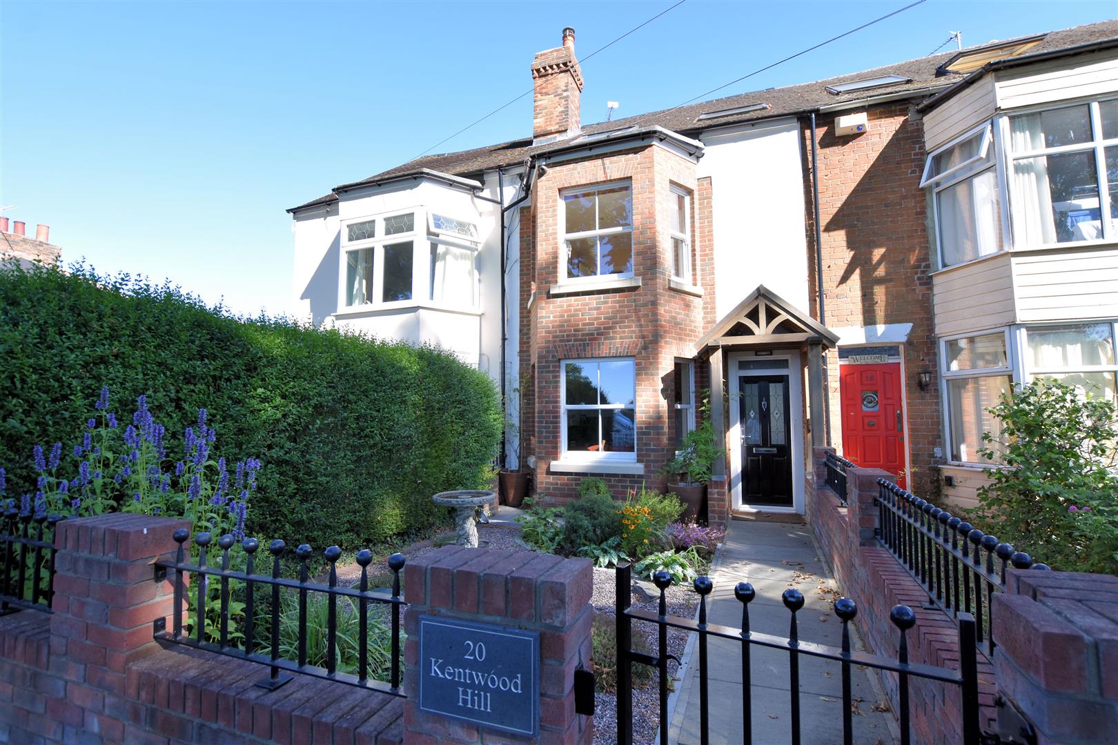 Kentwood Hill, Tilehurst, Reading Village Properties