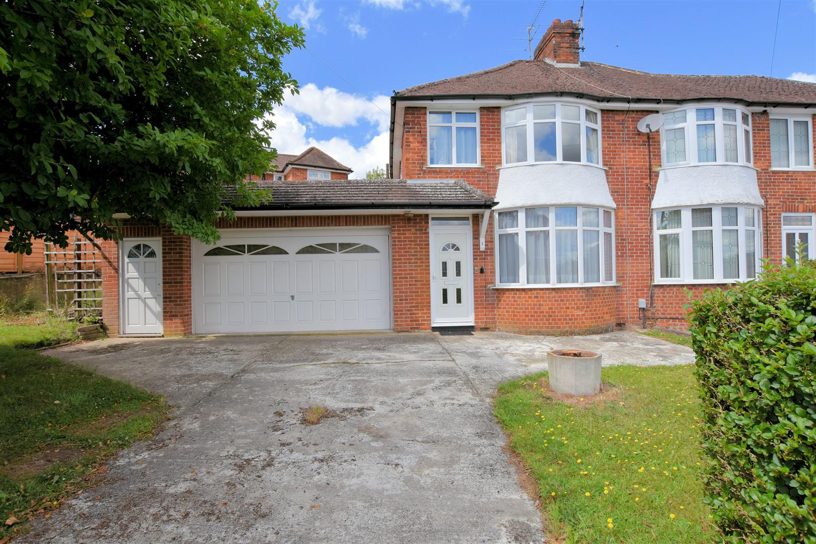 Grasmere Avenue, Tilehurst, Reading Village Properties