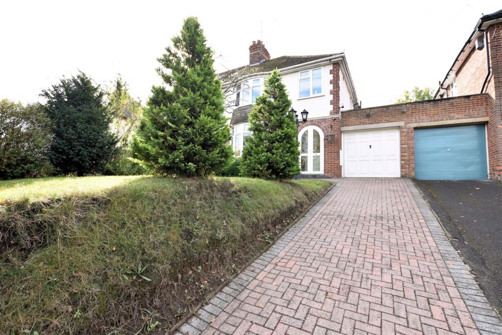 Oxford Road, Tilehurst, Reading Village Properties