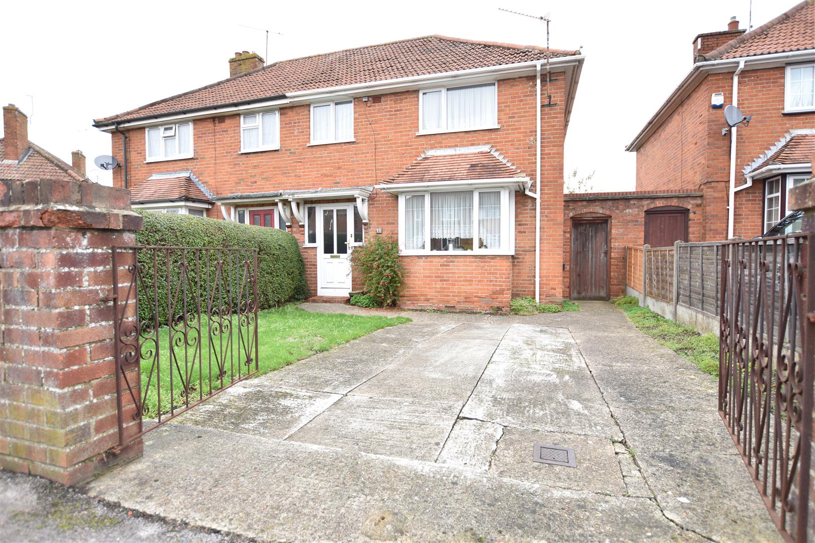 Buckland Road, Reading Village Properties