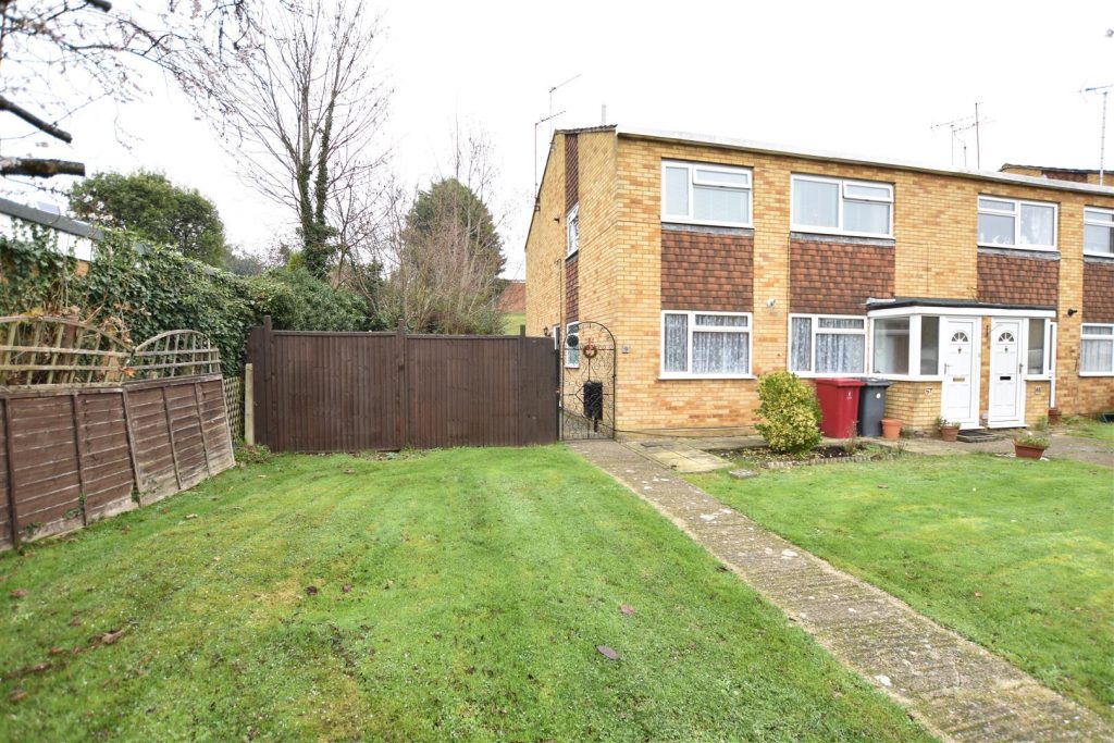 Lower Elmstone Drive, Tilehurst, Reading Village Properties