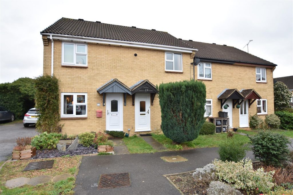 Colmworth Close, Lower Earley, Reading Village Properties