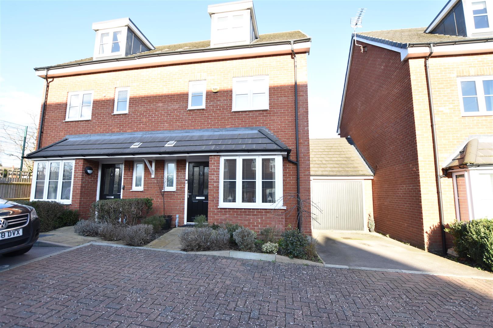 Holymead, Calcot, Reading Village Properties