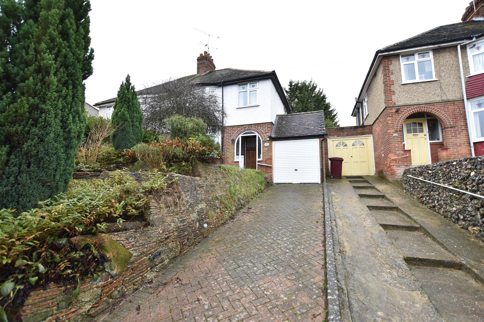 Oxford Road, Tilehurst, Reading Village Properties