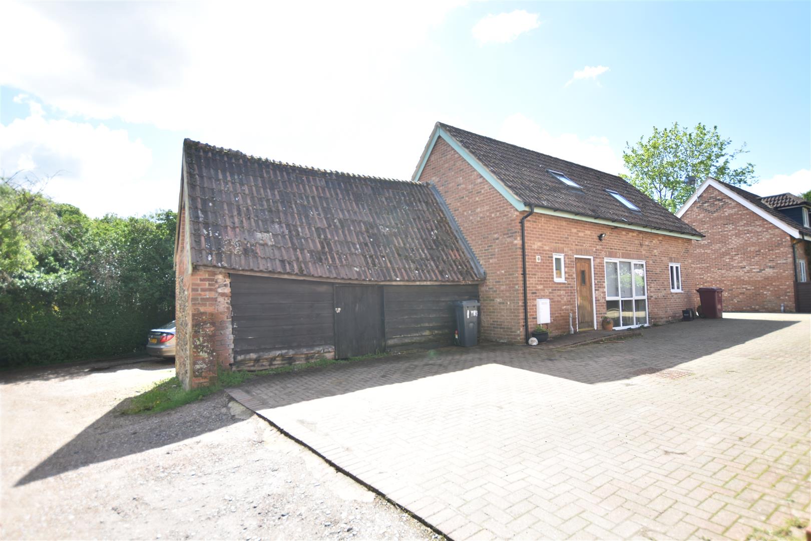 Kentwood Hill, Tilehurst, Reading Village Properties