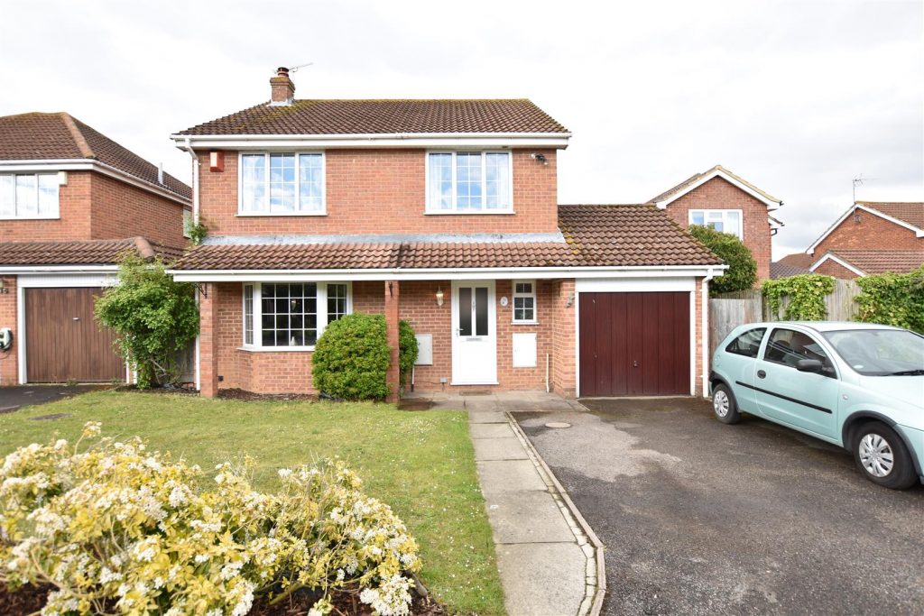 Rosemary Avenue, Earley, Reading Village Properties