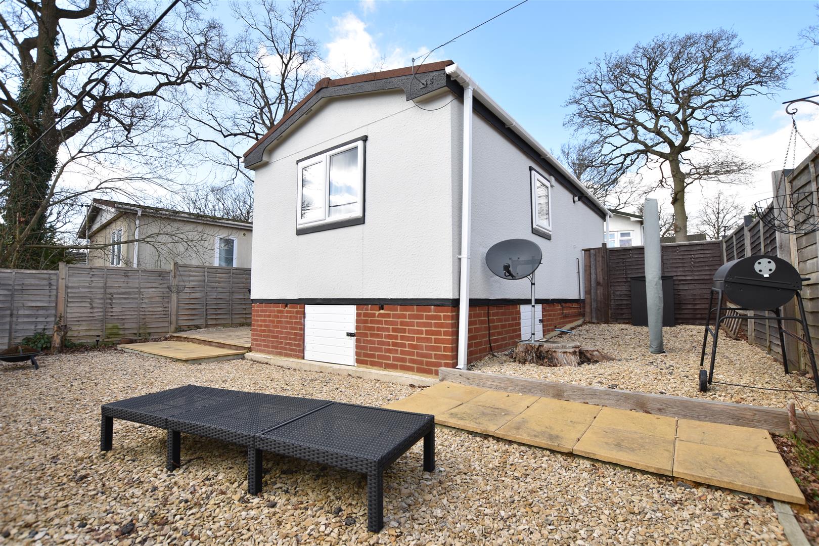 Fifth AvenueGarston Park, Tilehurst, Reading Village Properties