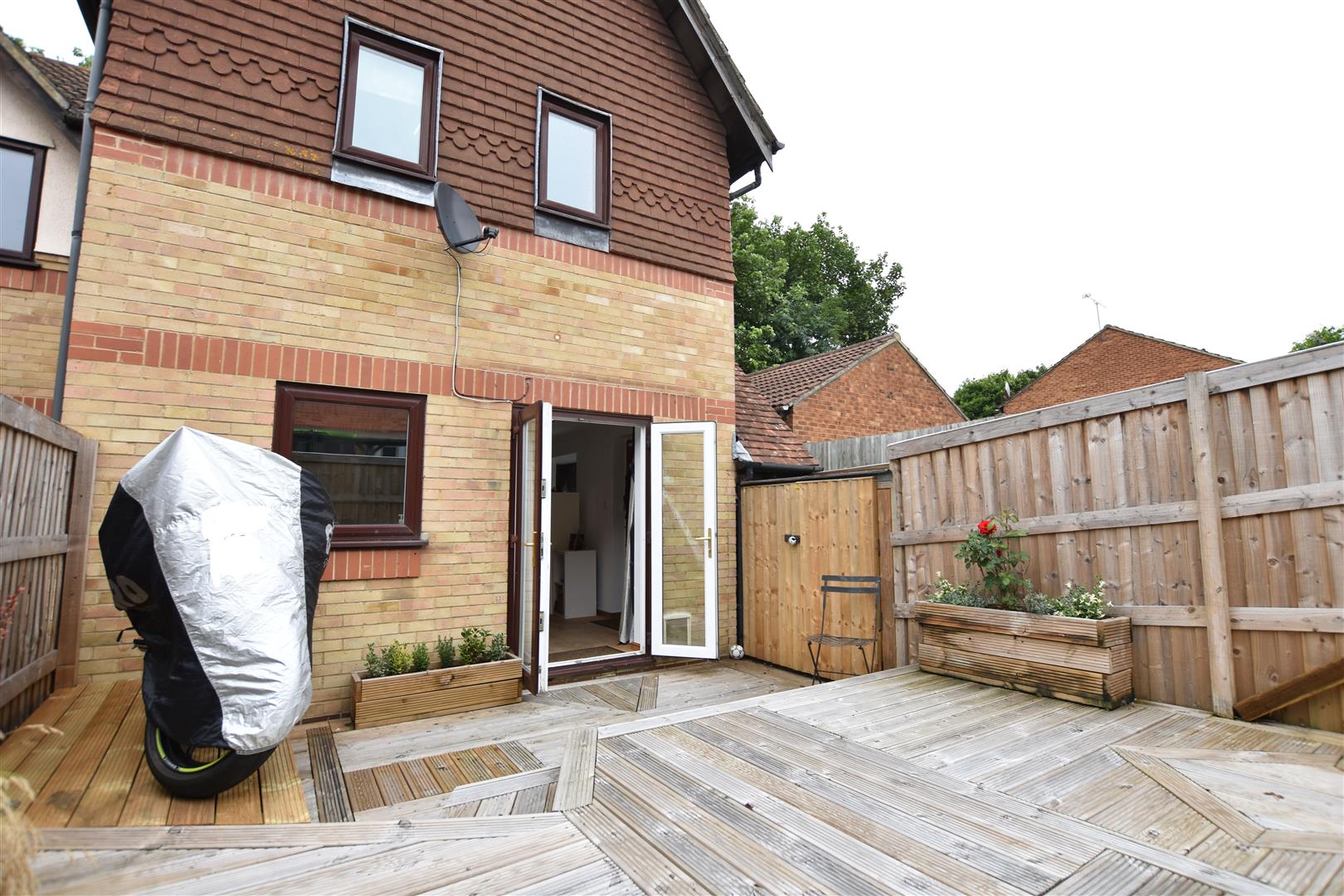 Hirstwood, Tilehurst, Reading Village Properties
