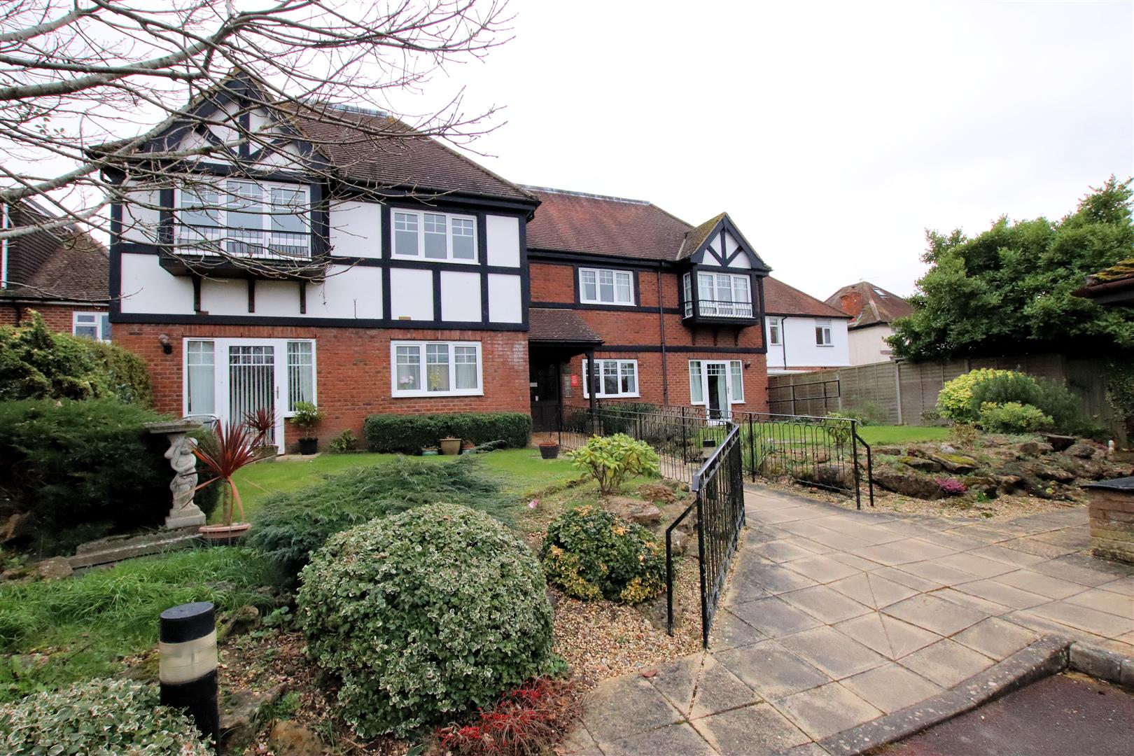 School Road, Tilehurst, Reading Village Properties