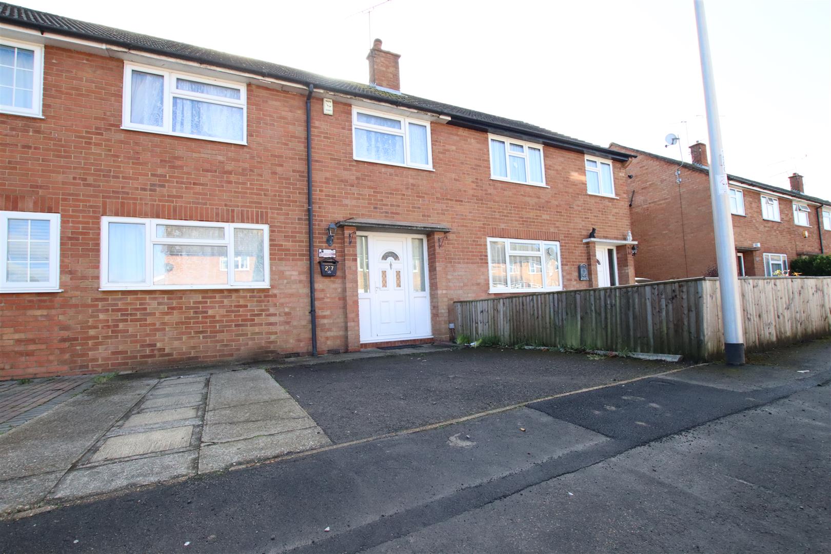 Kentwood Close, Tilehurst, Reading Village Properties