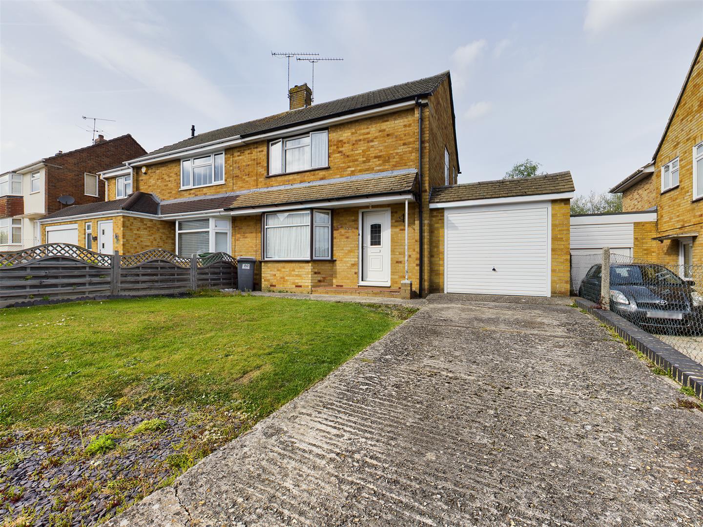 Warborough Avenue, Tilehurst, Reading Village Properties