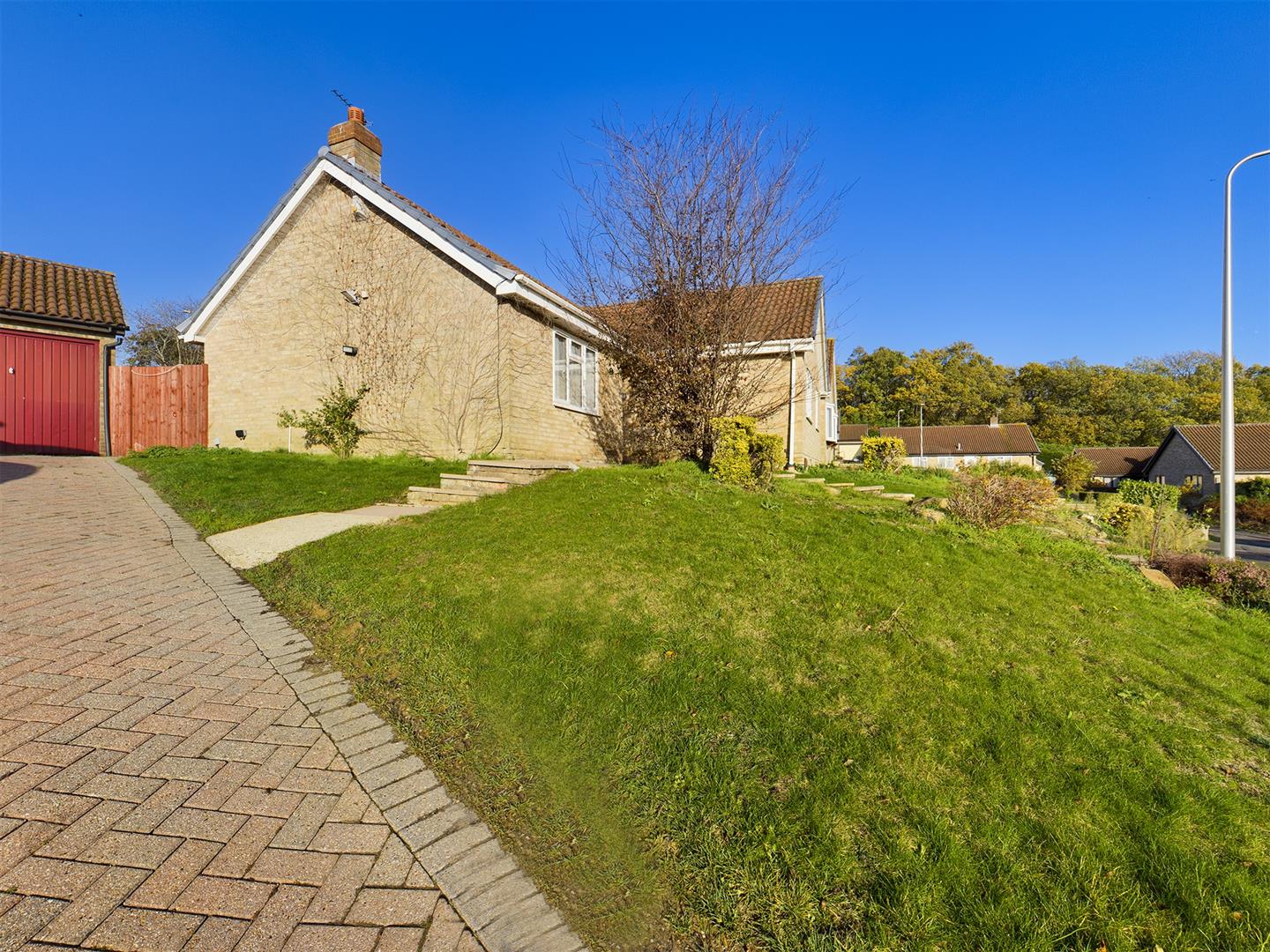 Broom Close, Calcot, Reading Village Properties