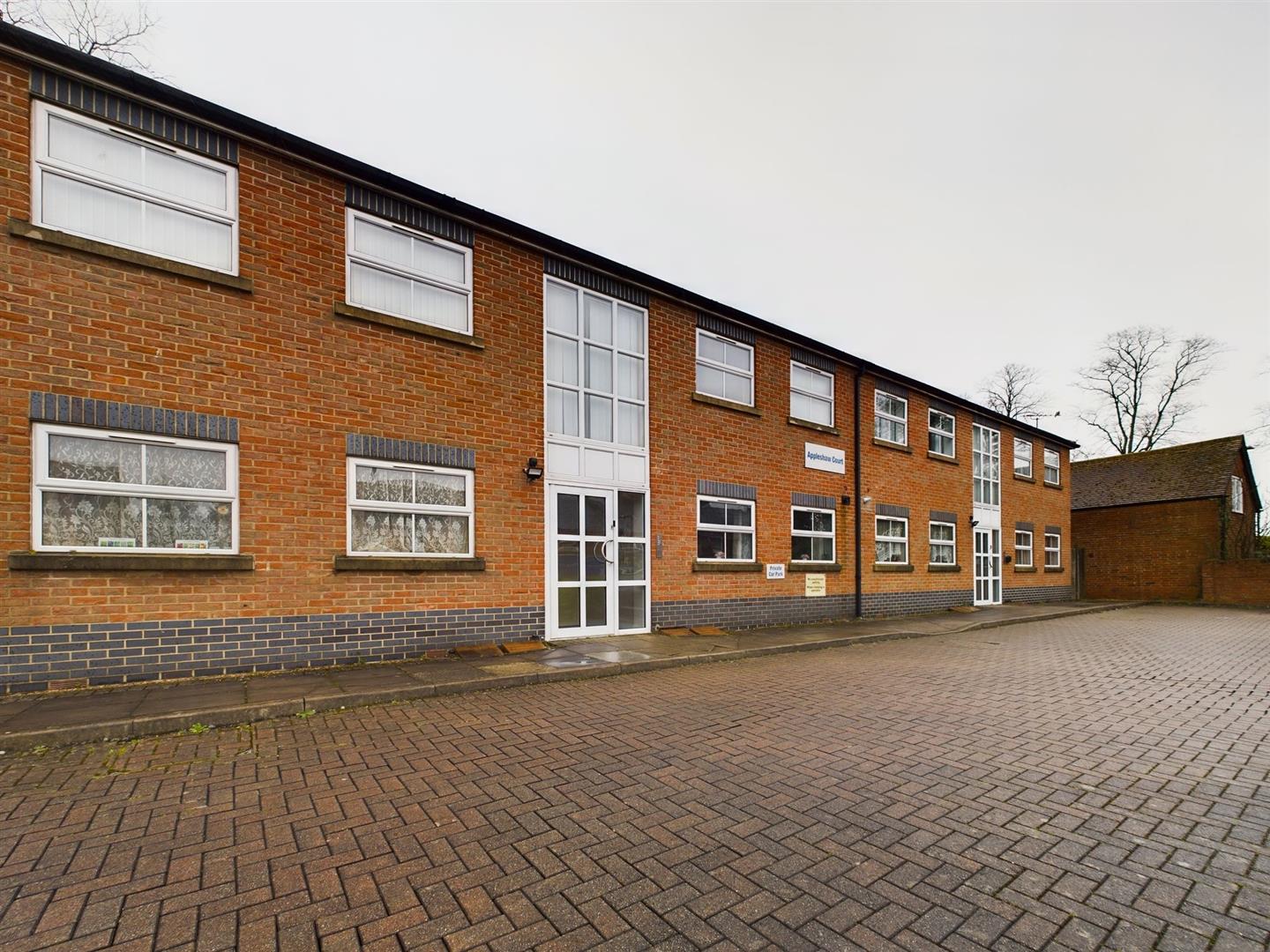 2 School Road, Tilehurst, Reading Village Properties