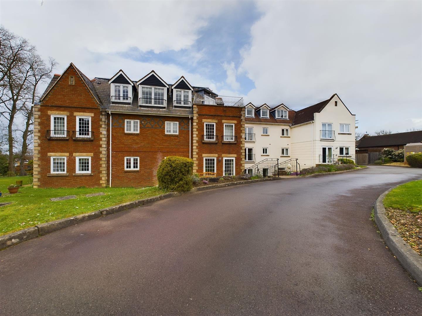 Pegasus Court, Park Lane, Tilehurst, Reading Village Properties