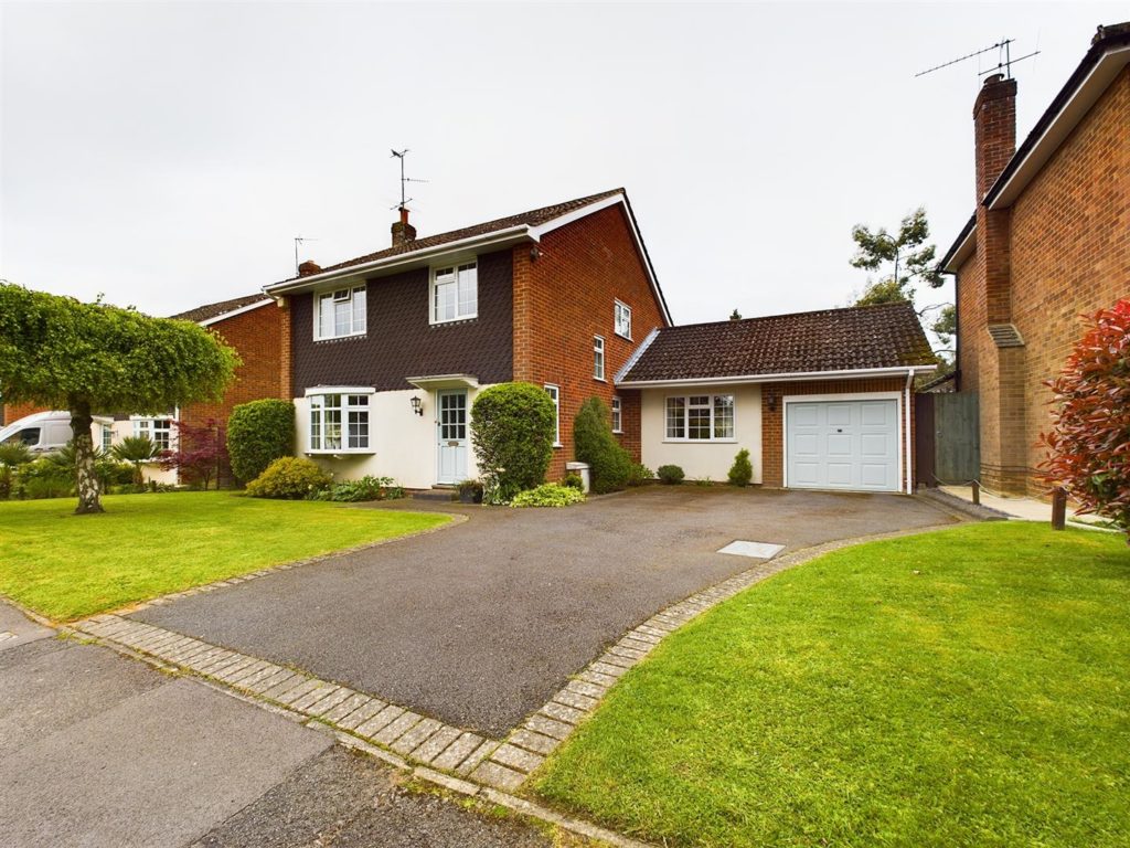 Conifer Drive, Tilehurst, Reading