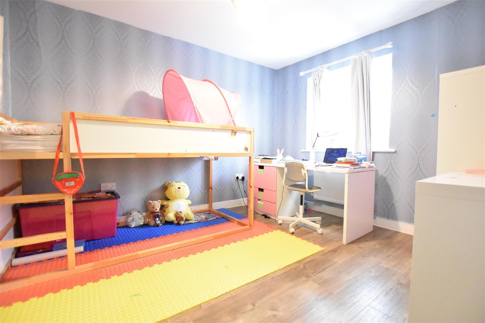 3 bedroom house to rent in whitley reading