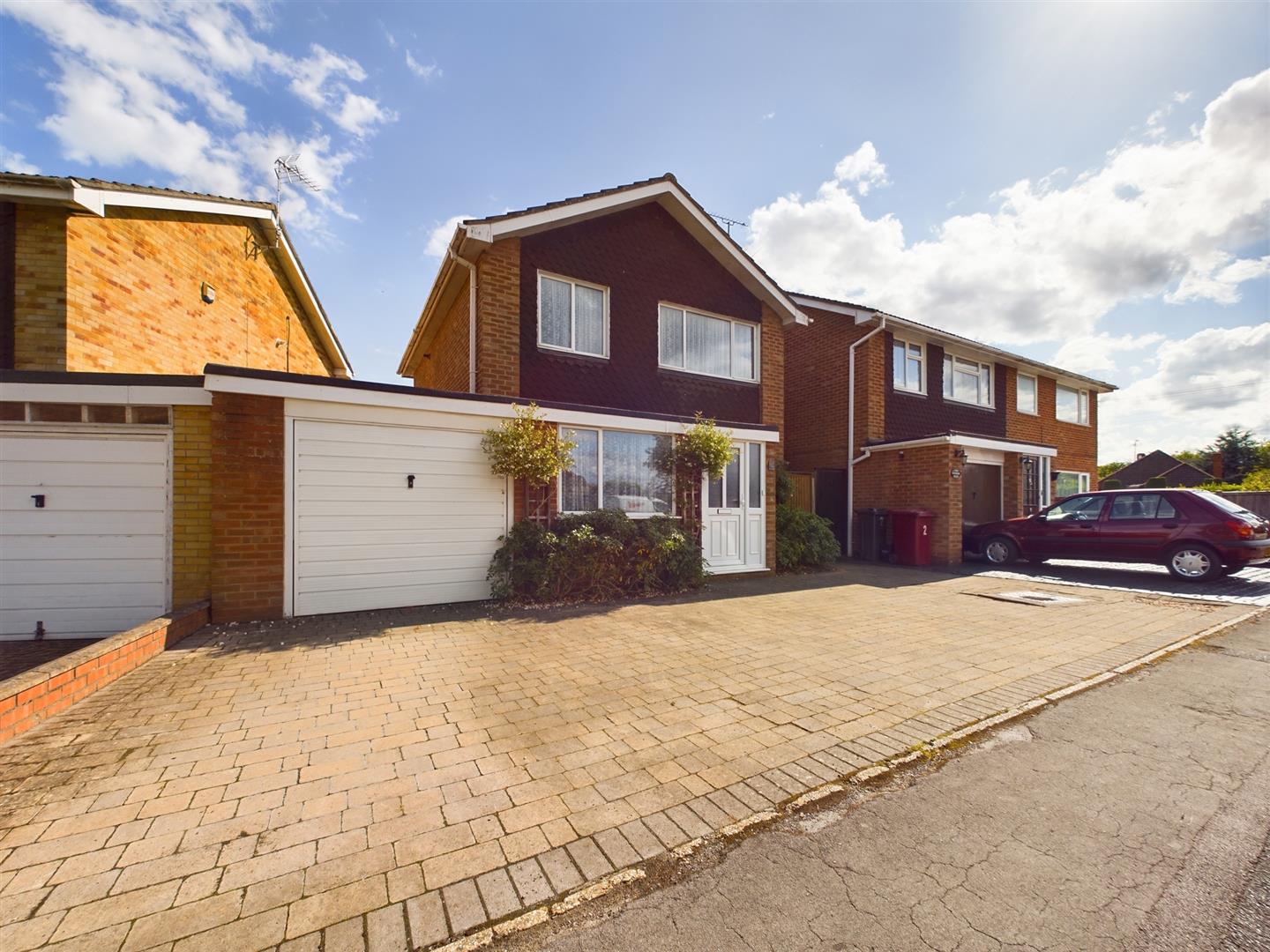 Stanham Road, Tilehurst, Reading Village Properties