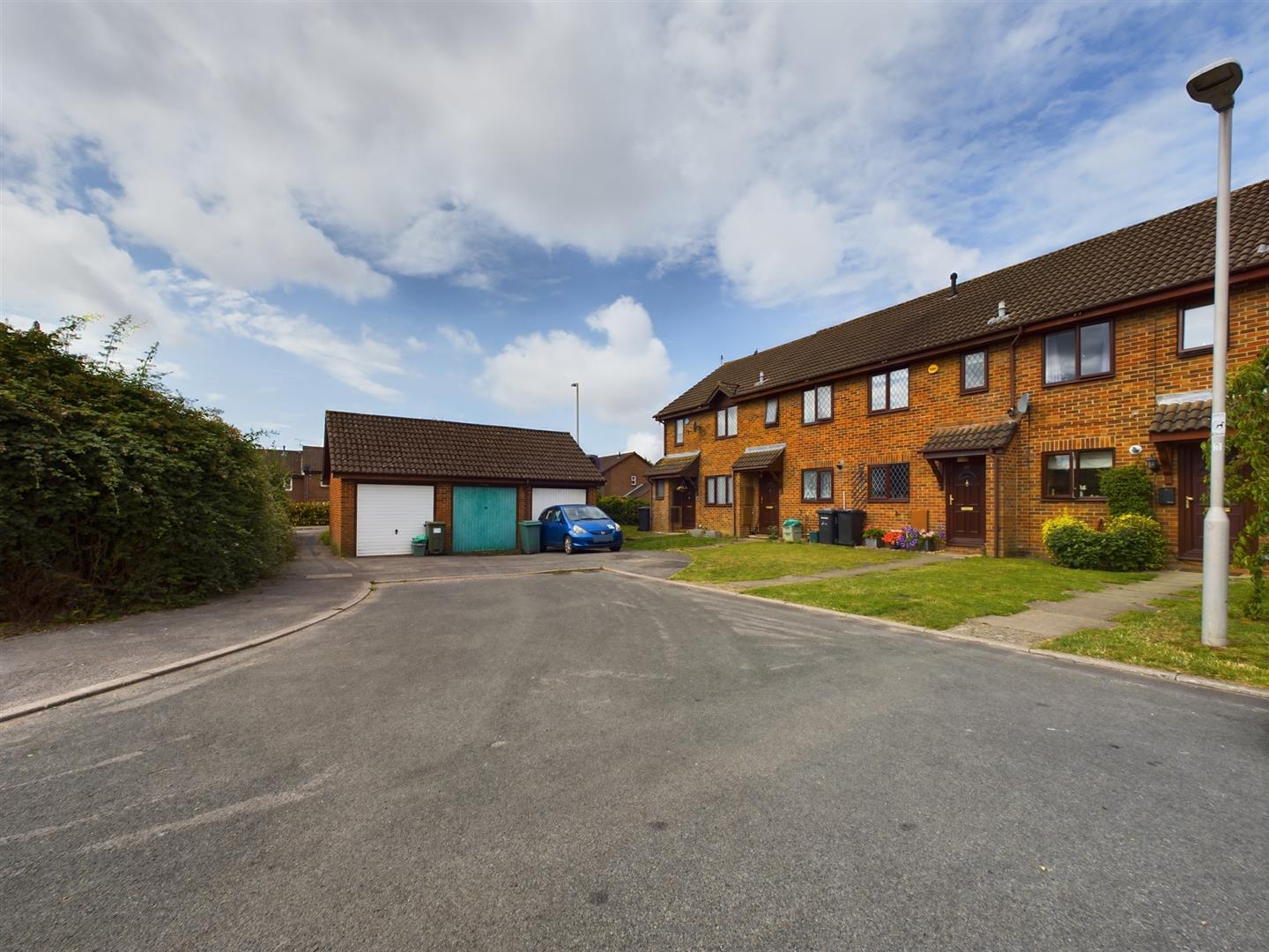 Hanbury Drive, Calcot, Reading Village Properties