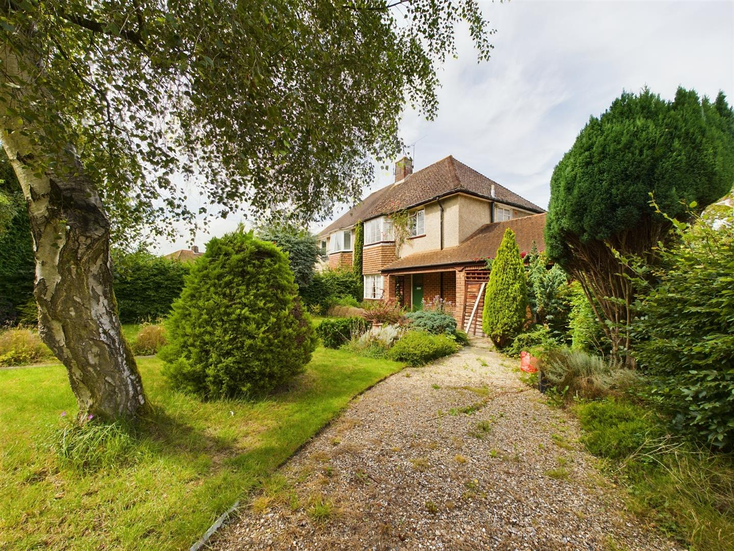 Halls Road, Tilehurst, Reading | Village Properties