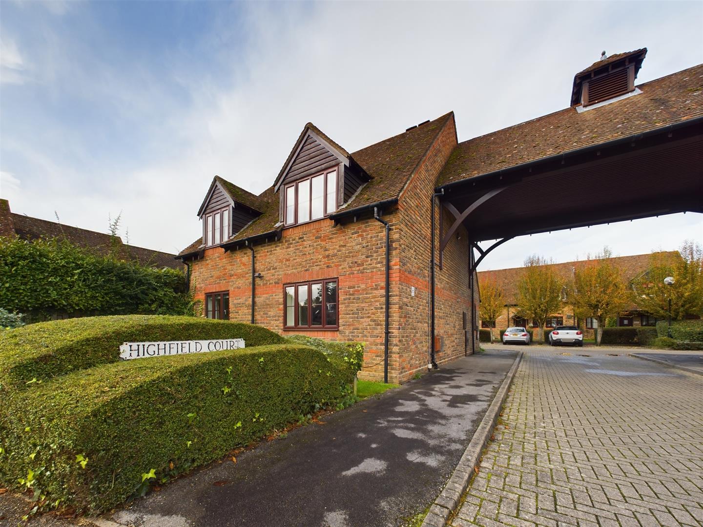 Highfield Court, Burghfield Common, Reading Village Properties