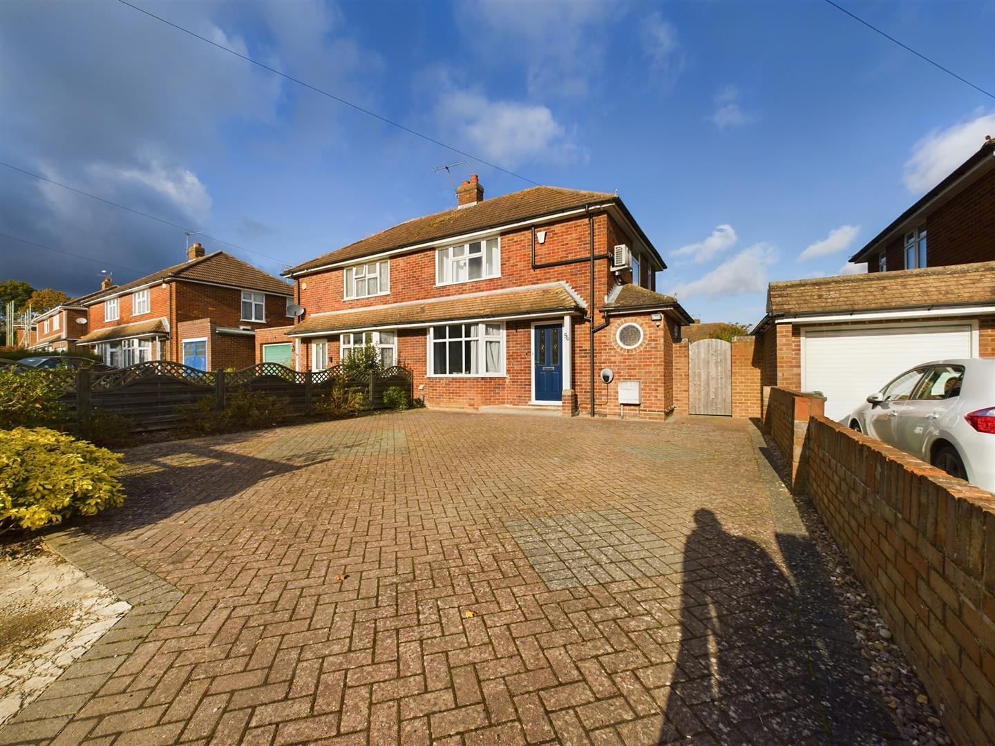 Longworth Avenue, Tilehurst, Reading Village Properties