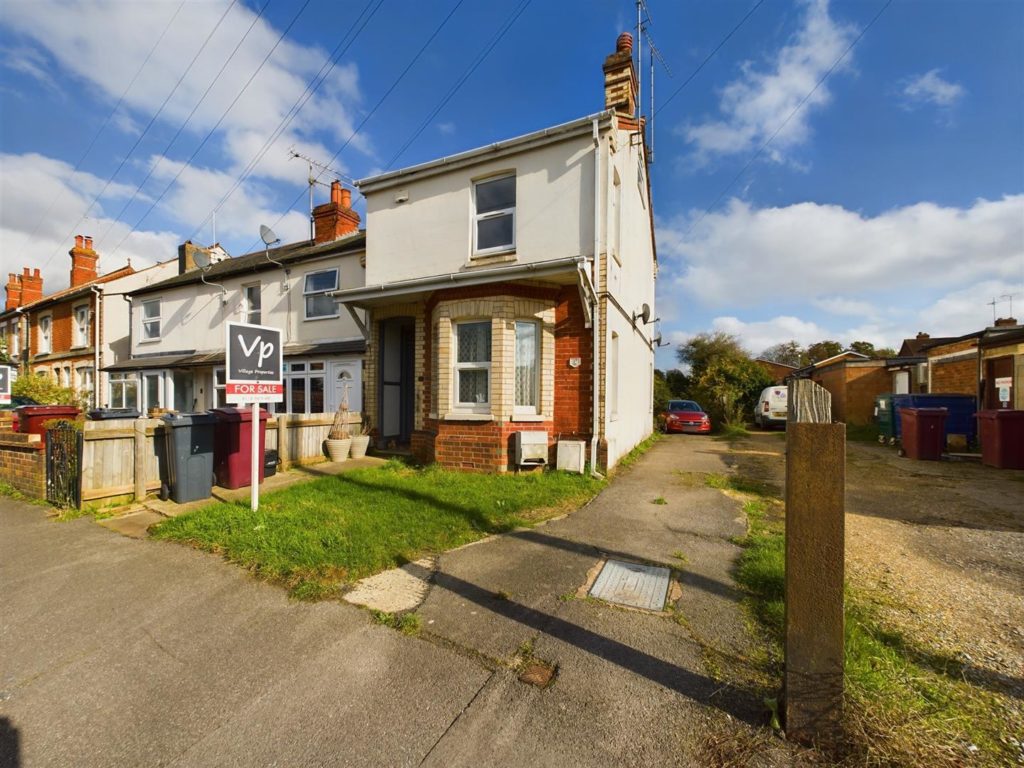 Westwood Road, Tilehurst, Reading | Village Properties