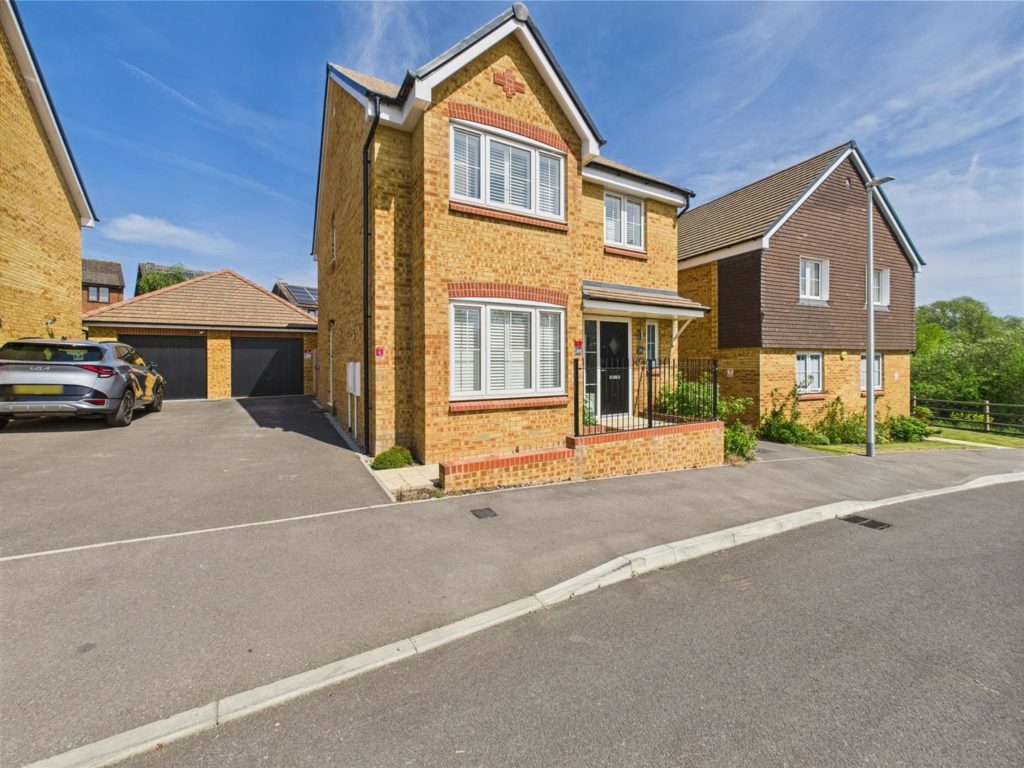 Otter Drive, Calcot