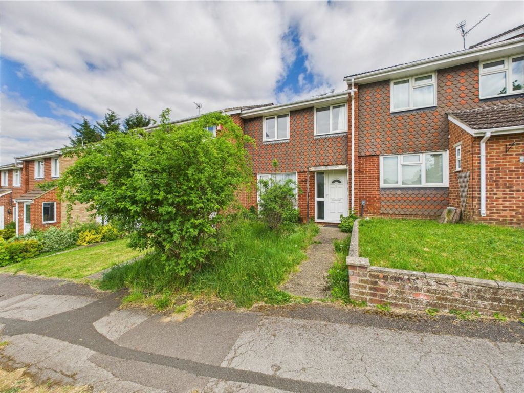 Fircroft Close, Tilehurst, Reading
