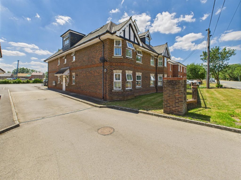 The Green, Theale