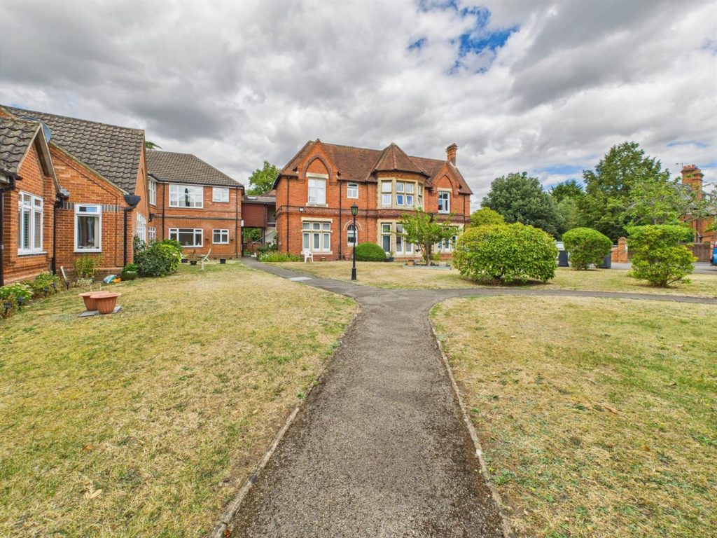 Tilehurst Road, Reading