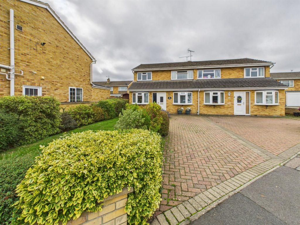 Warnford Road, Tilehurst, Reading