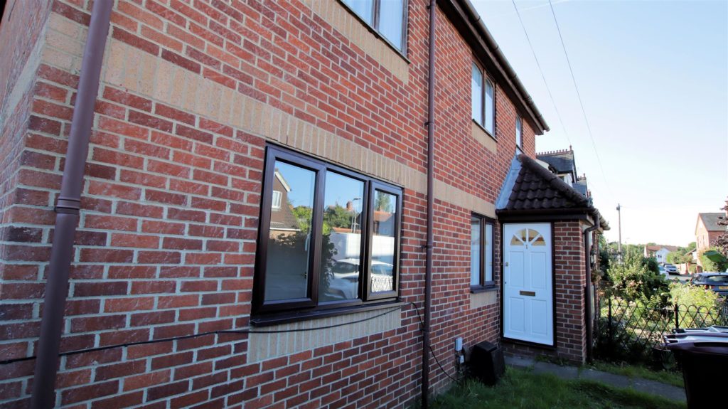 Blundells Road, Tilehurst, Reading