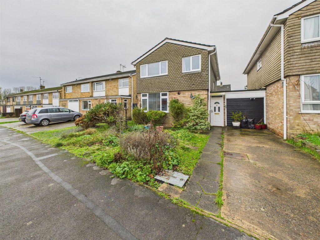 Circuit Lane, Reading