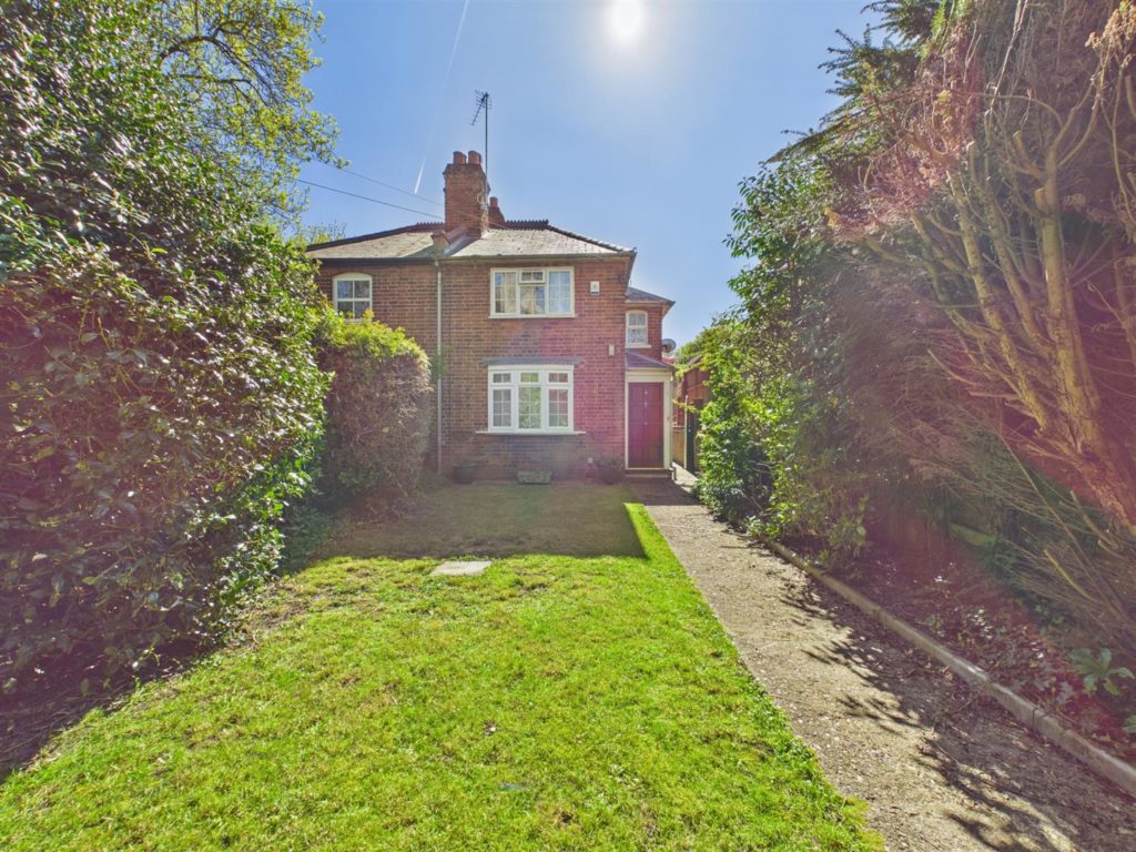 Gipsy Lane, Tilehurst, Reading