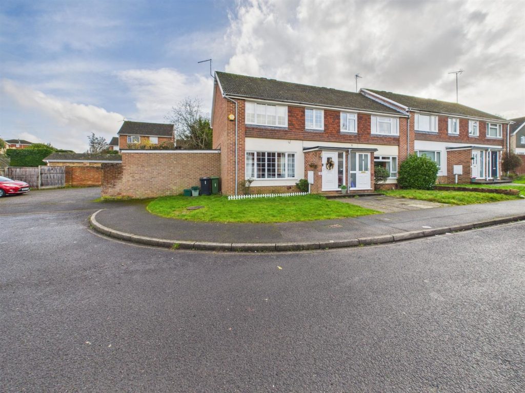 Avington Close, Tilehurst, Reading