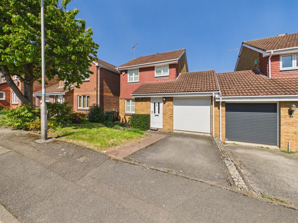 Kernham Drive, Tilehurst, Reading
