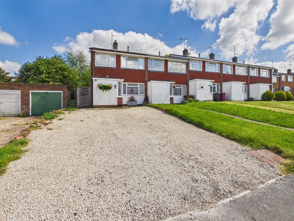 Newbery Close, Tilehurst, Reading