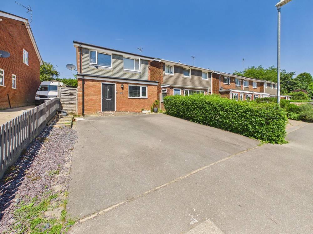 Chichester Road, Tilehurst, Reading