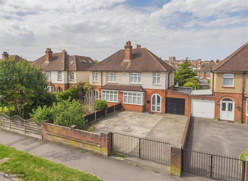 St. Michaels Road, Tilehurst, Reading
