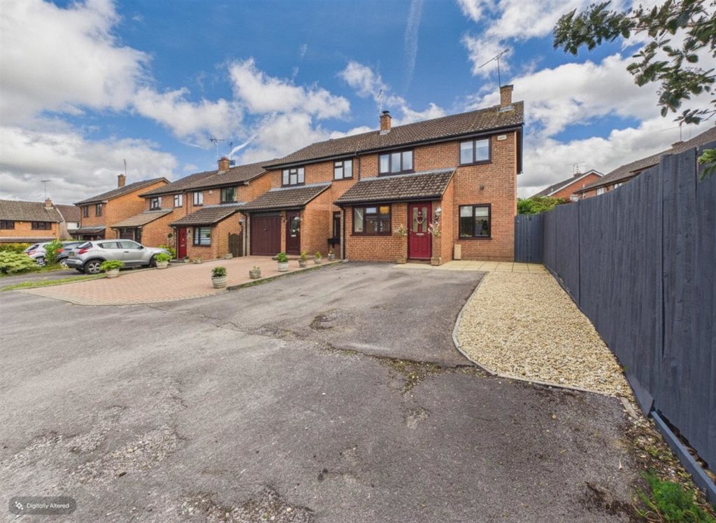 Clements Mead, Tilehurst, Reading