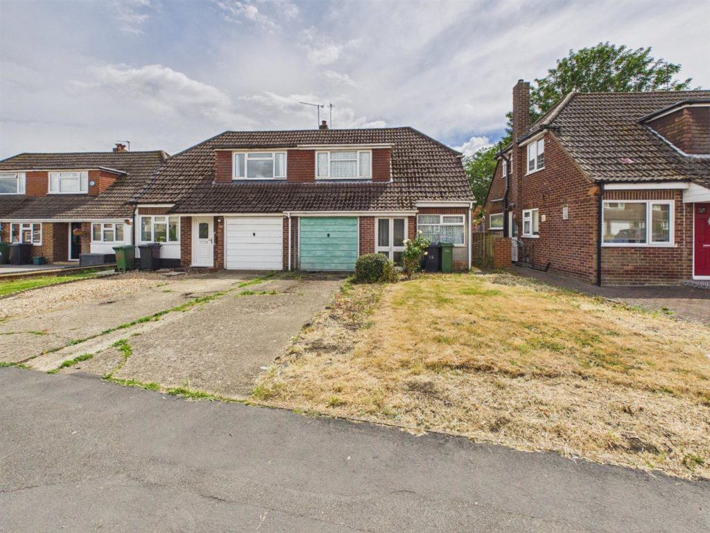Warborough Avenue, Tilehurst, Reading