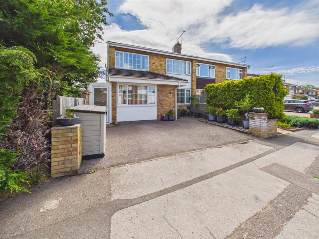 Warnford Road, Tilehurst, Reading