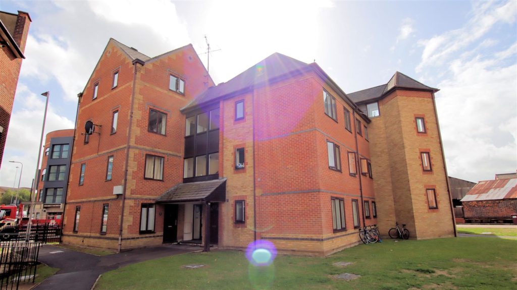 Regent Court, Reading