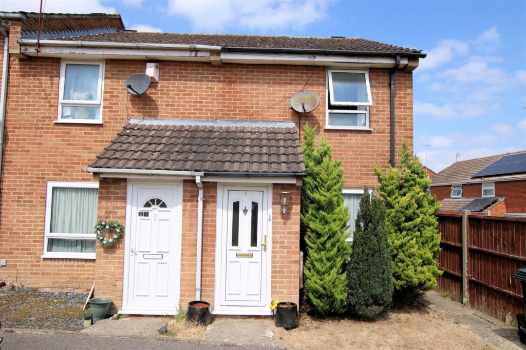 Tuscan Close, Tilehurst, Reading