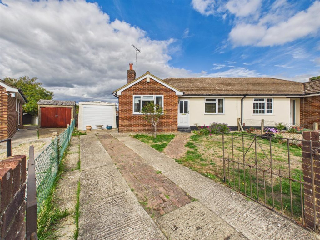 Pikeshaw Way, Tilehurst, Reading